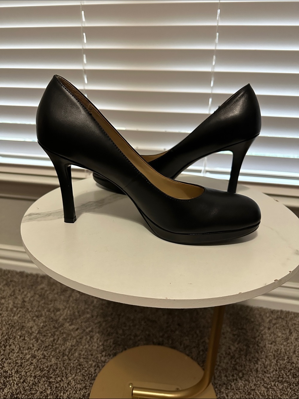 Naturalizer Black Leather High Heel Pumps